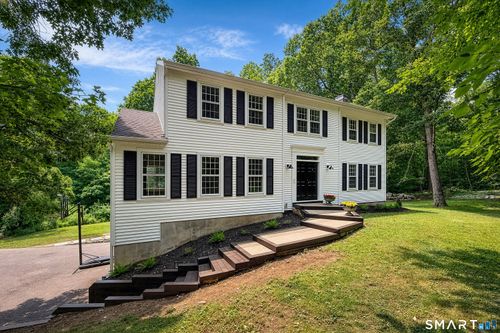2 Sutherland Dr, Sandy Hook, CT, 06482-1520 | Card Image