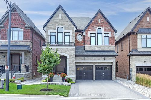 12 King Blvd, King City, ON, L7B0P4 | Card Image
