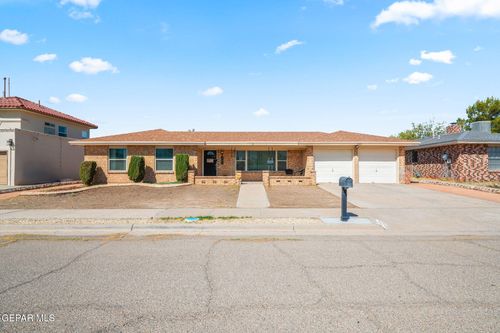 460 San Blas Dr, El Paso, TX, 79912-4319 | Card Image