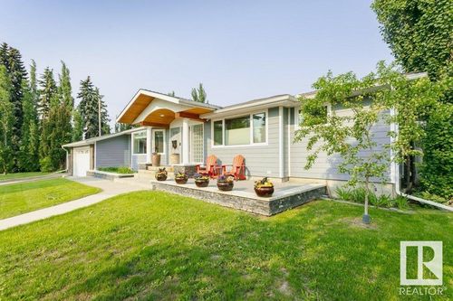 9728 141 St Nw, Edmonton, AB, T5N2M7 | Card Image