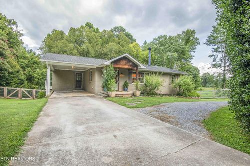 1932 Duncan Rd, Knoxville, TN, 37919-8815 | Card Image