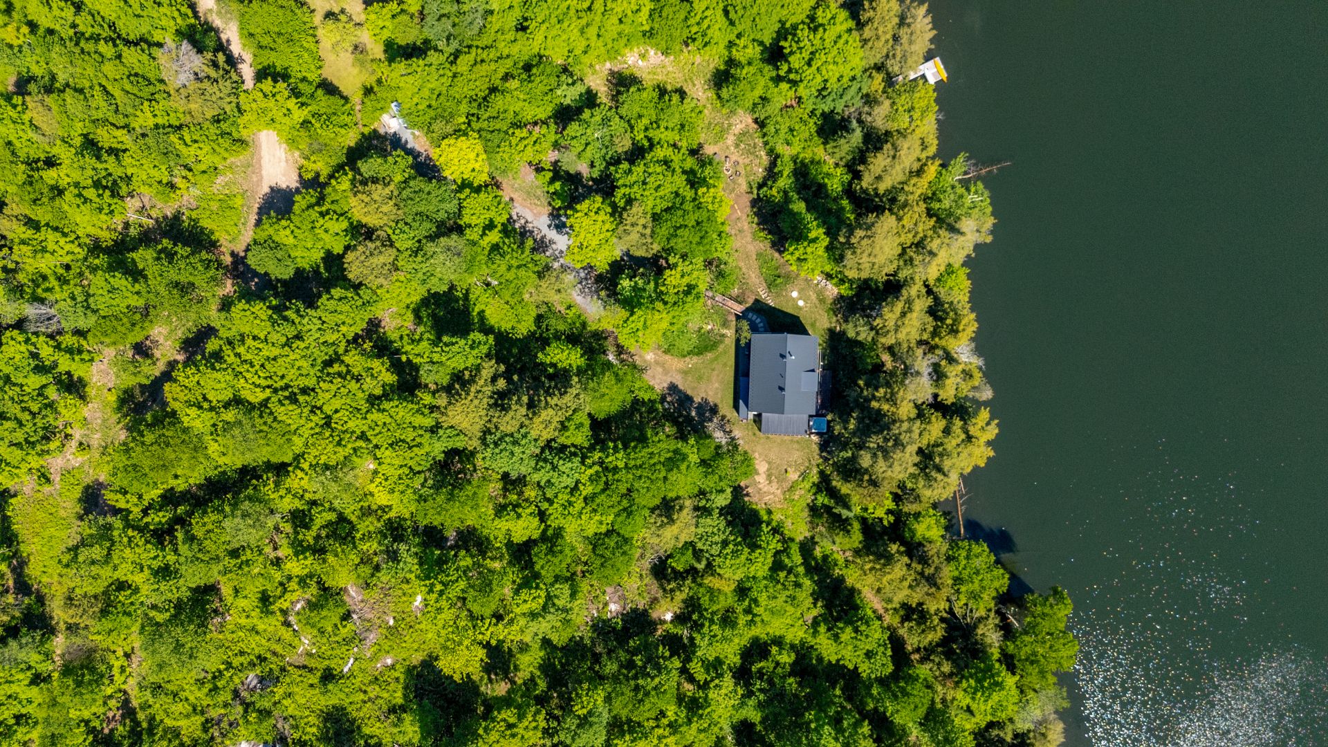 Residential in Grenville-sur-la-Rouge 3