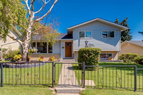 5016 Norris Road Nw, Calgary, AB, T2K2P9 | Card Image