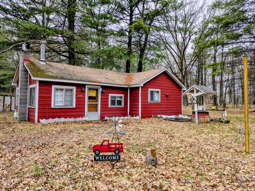 630 Ivy Ln, Marion, MI, 49665-8381 | Card Image