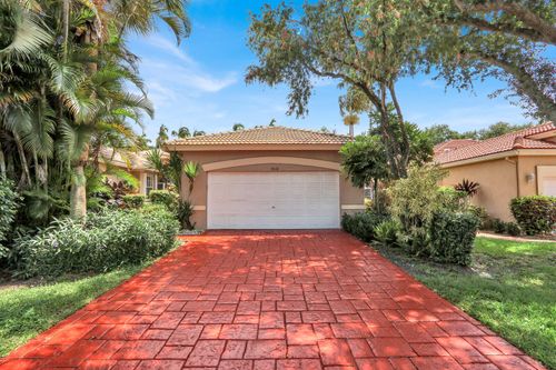 9531 Crescent View Dr N, Boynton Beach, FL, 33437-5926 | Card Image