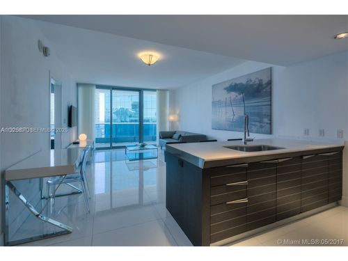 apt-4309-200 Biscayne Boulevard Way, Miami, FL, 33131-2164 | Card Image