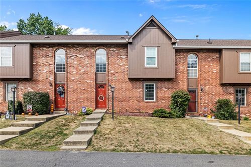 1703 Timberglen Dr, Imperial, PA, 15126-9261 | Card Image