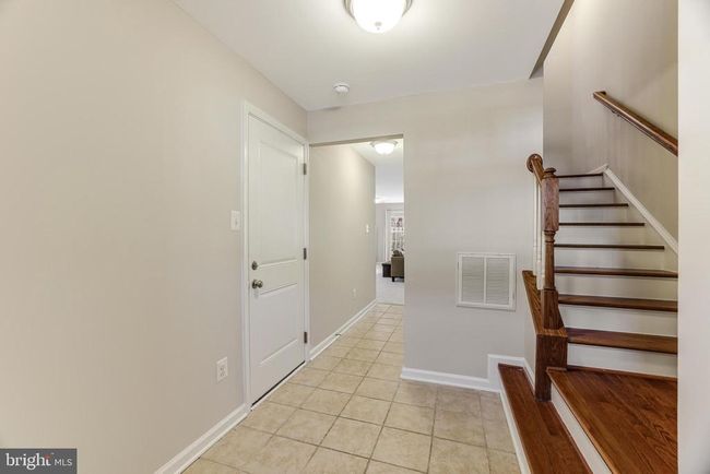 22862 Chestnut Oak Ter, Townhouse with 3 bedrooms, 4 bathrooms and null parking in STERLING VA | Image 5