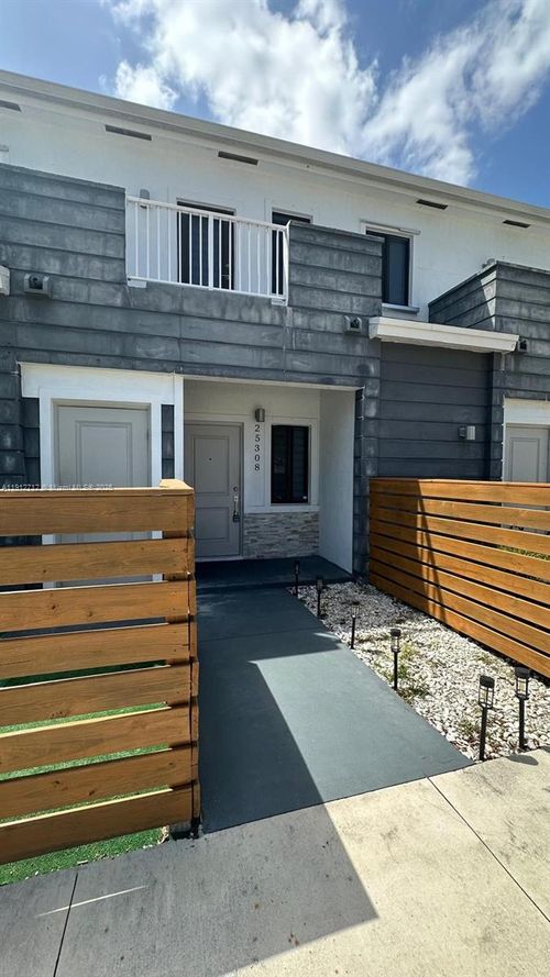 0-25308 Sw 135th Ave, Homestead, FL, 33032-6088 | Card Image