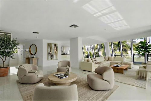349-2950 188th St, Aventura, FL, 33180-2750 | Card Image
