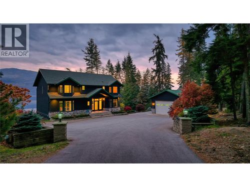 2600 Highway 23, Nakusp, BC, V0G1R0 | Card Image