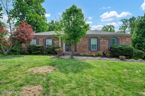 8203 Regal Pine Ct, Louisville, KY, 40214 | Card Image