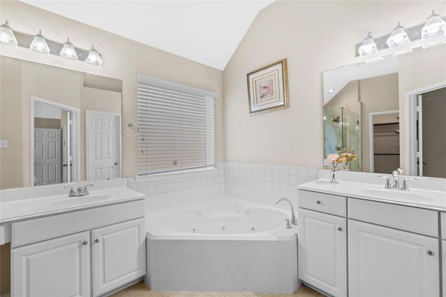 22022 Bridgestone Hawk Ct, House other with 3 bedrooms, 2 bathrooms and 2 parking in Spring TX | Image 24