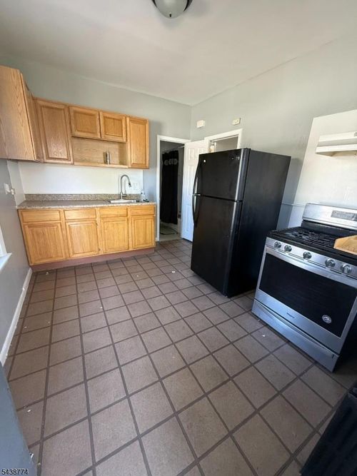 1r-54 Sassafras St, Paterson, NJ, 07524-1756 | Card Image