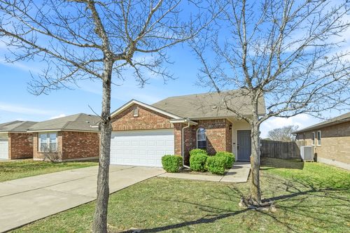 13516 Lyndon B Johnson St, Manor, TX, 78653-3937 | Card Image