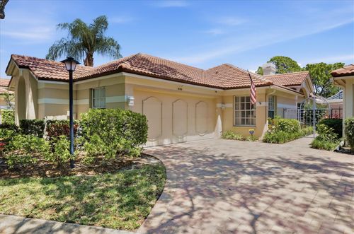 4068 Lyndhurst Ct, SARASOTA, FL, 34235-2413 | Card Image