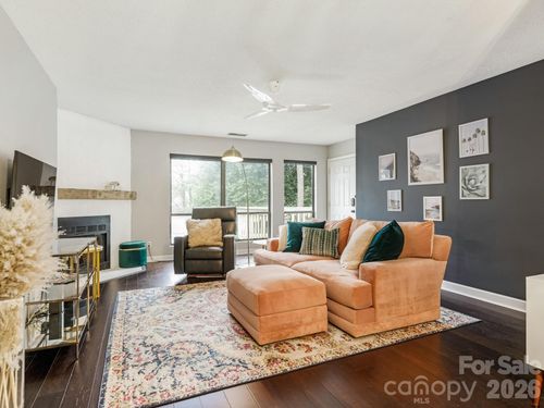 68-1612 Sharon Rd W, Charlotte, NC, 28210-5688 | Card Image