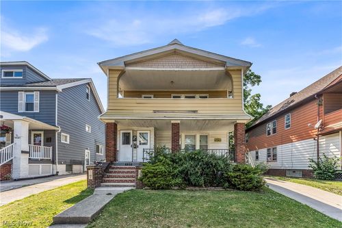 2up-4808 E 84th St, Garfield Heights, OH, 44125-2004 | Card Image