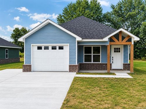 2702 Belair Dr S, Pine Bluff, AR, 71601-6841 | Card Image