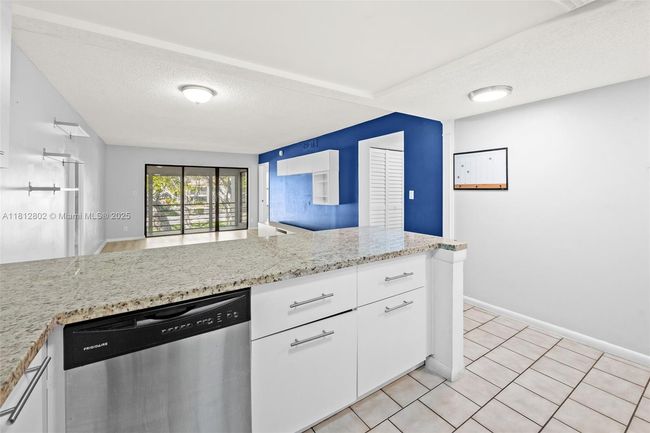APT-210 - 2302 S Cypress Bend Dr, Condo with 2 bedrooms, 2 bathrooms and null parking in Pompano Beach FL | Image 11