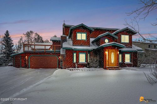 2741 Kingfisher Dr, Anchorage, AK, 99502-1680 | Card Image