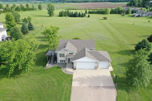 735 Riverwood Ct, Elgin, MN, 55932-8050 | Card Image