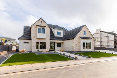 714 E Chloe Ln, Washington, UT, 84780-2525 | Card Image