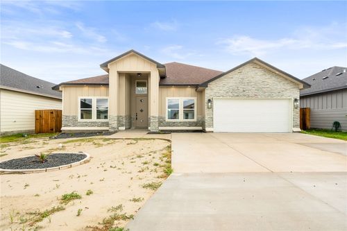 106 Traditions Drive, Rockport, TX, 78382 | Card Image