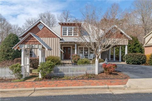 120 Town Lot Dr, Pfafftown, NC, 27040-7305 | Card Image