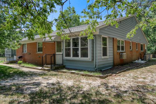 c-18 Valley Forge Dr, Whiting, NJ, 08759 | Card Image