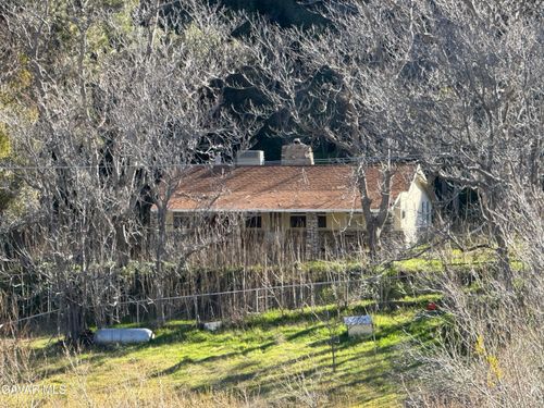 43160 Lake Hughes Rd, Lake Hughes, CA, 93532-1009 | Card Image