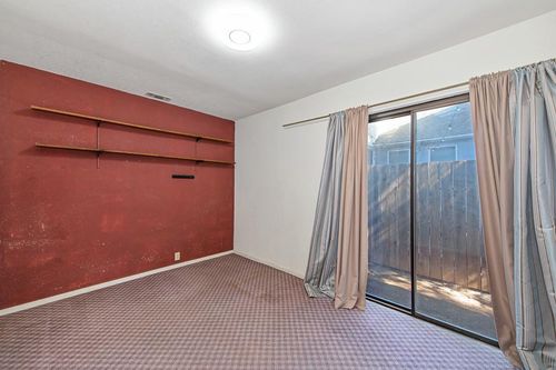 1733 38th Street, Sacramento, CA, 95816 | Card Image