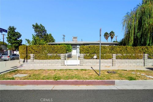 22149 Victory Blvd, Canoga Park, CA, 91303 | Card Image
