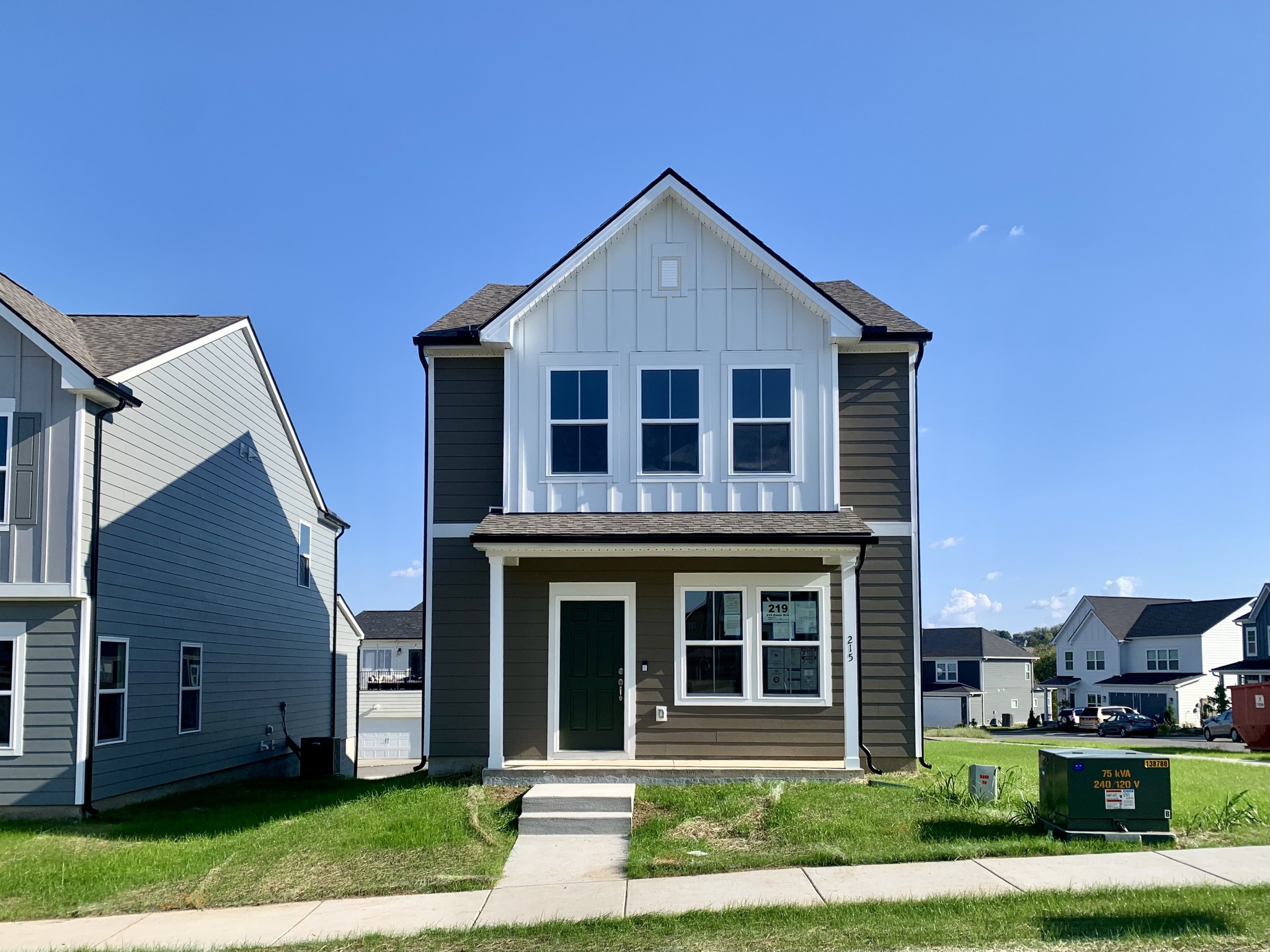 Oasis Dr, LA Vergne, TN 37086