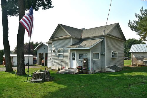 132 2nd Street, Diamond, WA, 99111 | Card Image