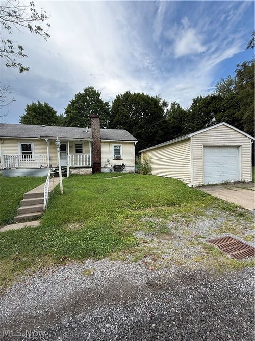 2410 Lisbon St, East Liverpool, OH, 43920-1033 | Card Image