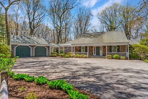 60 Shutter Ln, Oyster Bay, NY, 11771-3304 | Card Image