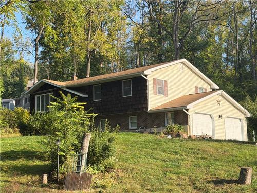 550 Ironwood Rd, WALNUTPORT, PA, 18088-9663 | Card Image