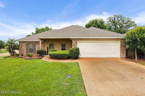 602 Oakview Way, Byram, MS, 39272-8755 | Card Image