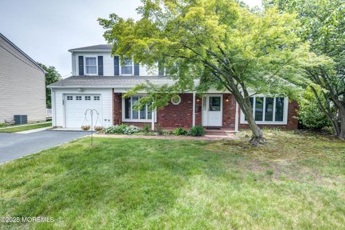 153 12th St, Belford, NJ, 07718-1412 | Card Image