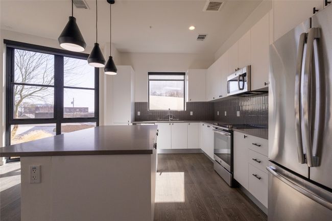 APT-137 - 800 Embassy Dr, Condo with 2 bedrooms, 2 bathrooms and 2 parking in Austin TX | Image 9
