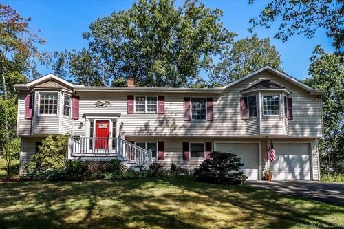 80 Perry Dr, New Milford, CT, 06776-4215 | Card Image