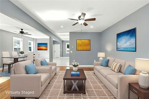 32 Carver St, Pawtucket, RI, 02860-6006 | Card Image