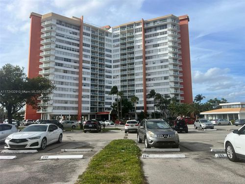 apt-321w-1301 Ne Miami Gardens Dr, Miami, FL, 33179-4790 | Card Image