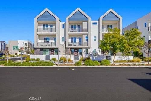 104 Restore, Irvine, CA, 92618-1461 | Card Image