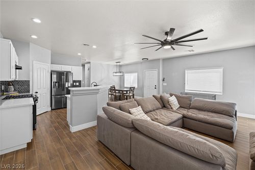 103-5535 Baccarat Ave, Las Vegas, NV, 89122-2583 | Card Image