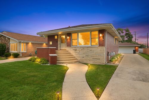 9429 Major Avenue, Oak Lawn, IL, 60453 | Card Image
