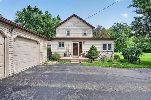 N4213 Golf Course Rd, Brodhead, WI, 53520-9624 | Card Image