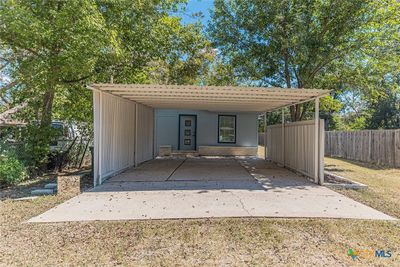 316 S Austin Street, House other with 3 bedrooms, 1 bathrooms and null parking in Holland TX | Image 2