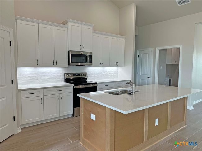 402 Juniper Dr, House other with 3 bedrooms, 2 bathrooms and null parking in Troy TX | Image 5
